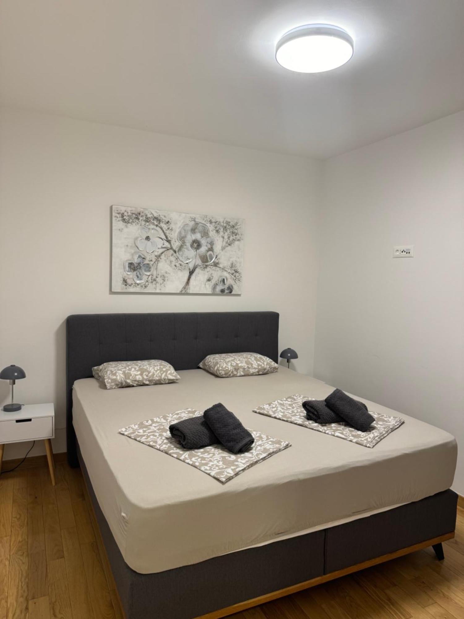Dvj Apartments Biograd Na Moru Bagian luar foto