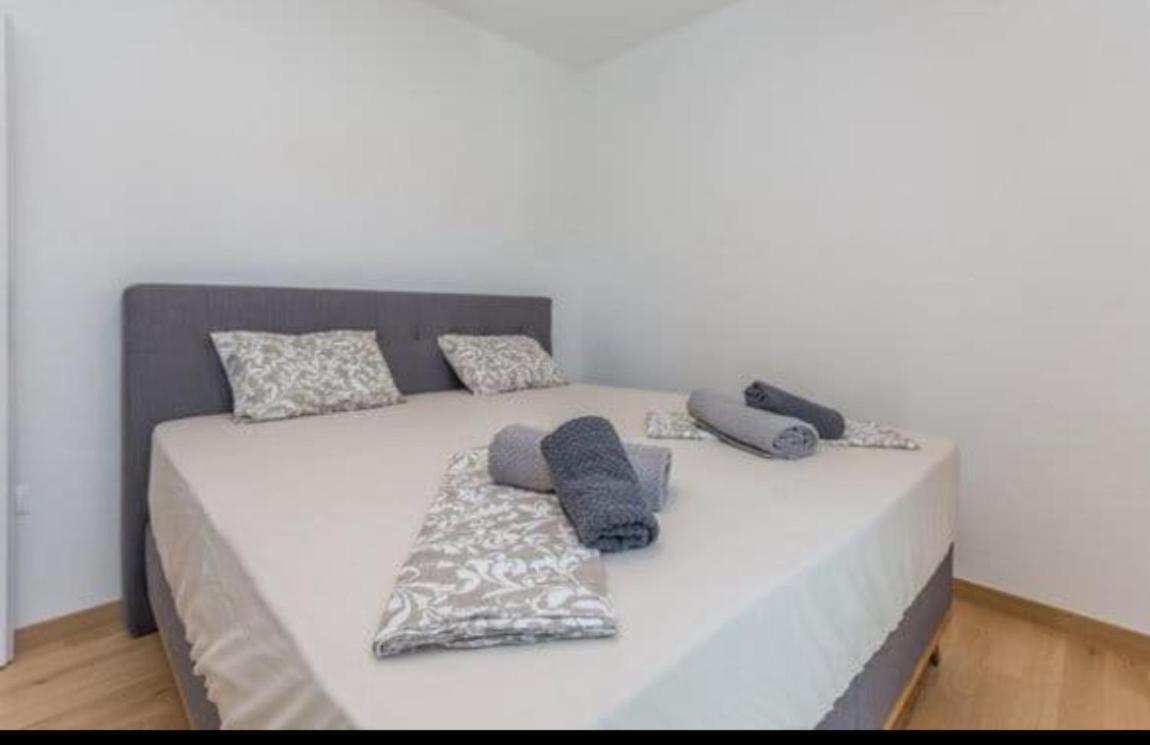 Dvj Apartments Biograd Na Moru Bagian luar foto
