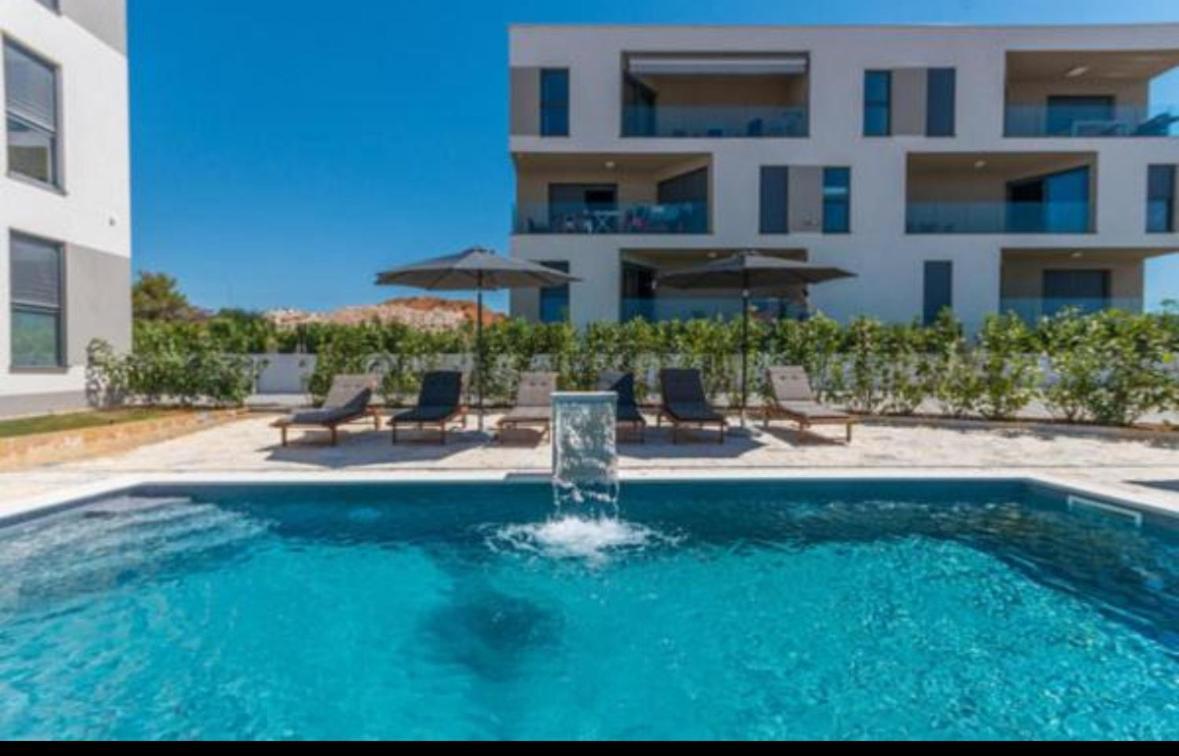 Dvj Apartments Biograd Na Moru Bagian luar foto